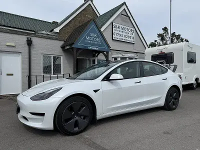 Used Tesla Model 3 Standard Range 366 kW (498 HP) 2021 White Sedan