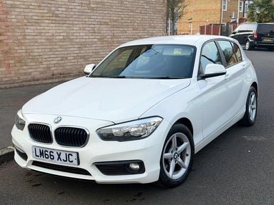 Used BMW 118 Sport Line 2016 White Hatchback