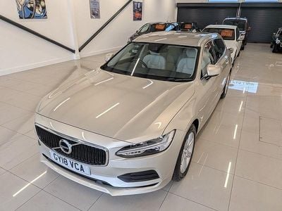 Used Volvo V90 Momentum 2018 Luminous sand Estate
