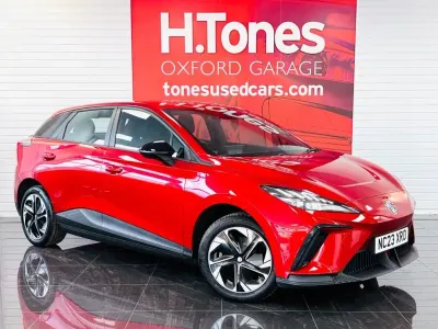 Used MG MG4 EV SE 2023 Red Hatchback