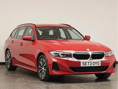 Used BMW 320 Sport Line 184 HP (135 kW) 2023 Red Estate