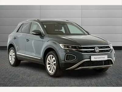 Used VW T-Roc Style 150 HP (110 kW) 2025 Blue SUV