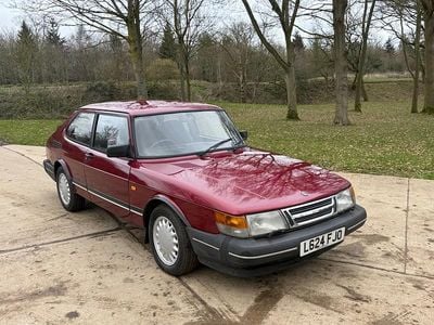 Used Saab 900 1993 Red Hatchback