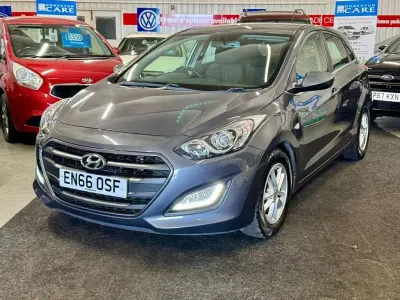Used Hyundai i30 SE 110 HP (80 kW) 2016 Grey Hatchback