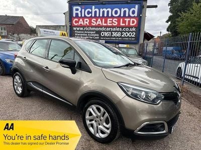 Used Renault Captur Dynamique 90 HP (66 kW) 2015 Beige SUV