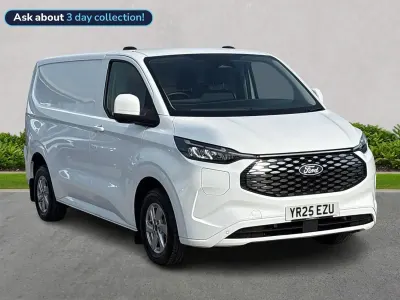 Begagnad Ford E-Transit Limited 100 kW (136 HK) 2025 Vit Van