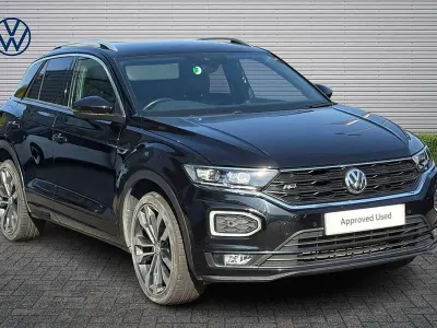 Used VW T-Roc R-line 150 HP (110 kW) 2020 Deep black SUV