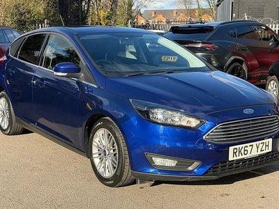 Used Ford Focus Zetec 125 HP (91 kW) 2017 Blue Hatchback