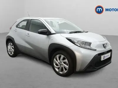 Used Toyota Aygo X PURE 72 HP (52 kW) 2025 SUV
