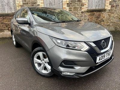 Grey Used 2019 Nissan Qashqai Acenta Premium SUV | £9,995 (Fair price)