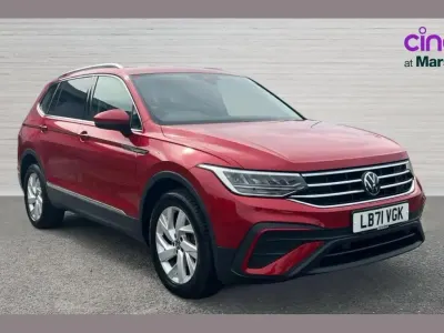 Used VW Tiguan Life 147 HP (108 kW) 2021 Red SUV