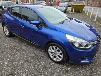Used Renault Clio IV Dynamique 90 HP (66 kW) 2017 Blue Hatchback