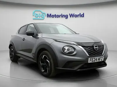 Usado Nissan Juke N-Connecta 143 HP (105 kW) 2024 Cinzento SUV