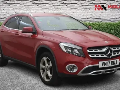 Used Mercedes GLA200 136 HP (100 kW) 2017 Red SUV