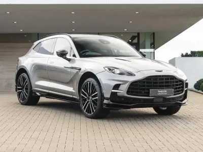 Usado Aston Martin DBX 707 697 CV (512 kW) 2025 Plateado SUV