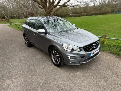 Second-hand Volvo XC60 R-Design 190 CP (139 kW) 2016 Gri SUV