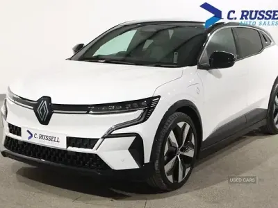 Used Renault Mégane Komfort 160 kW (218 HP) 2024 White/black Hatchback