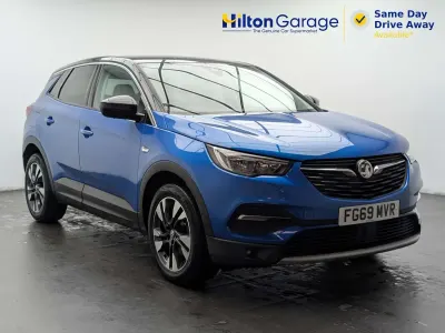 Second-hand Vauxhall Grandland X Sport 130 CP (95 kW) 2019 Albastru SUV
