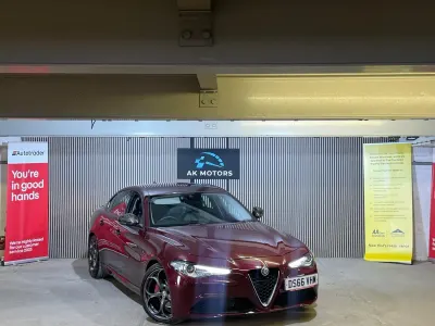 Used Alfa Romeo Giulia Super 200 HP (147 kW) 2016 Red Sedan