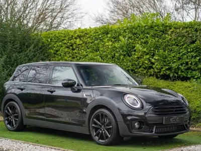 Usado Mini Cooper Clubman Sport 136 CV (100 kW) 2022 Negro Familiar