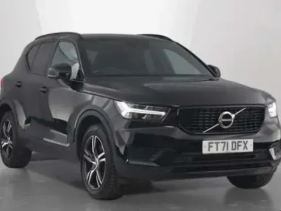 Used Volvo XC40 R-Design 194 HP (142 kW) 2022 SUV