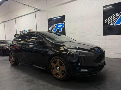 Used Ford Focus ST 340 HP (250 kW) 2017 Black Hatchback