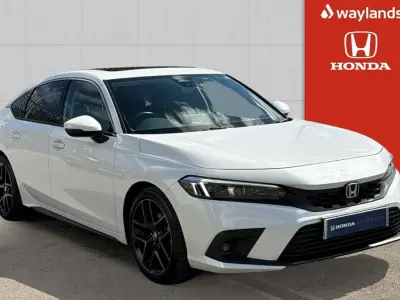 Used Honda Civic Advance 143 HP (105 kW) 2024 White Hatchback