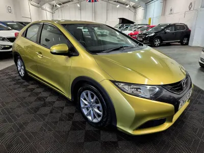 Used Honda Civic SE 100 HP (73 kW) 2012 Yellow Hatchback