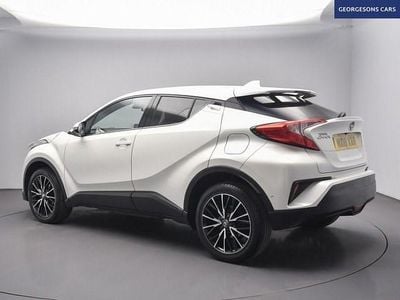 Used Toyota C-HR 115 HP (84 kW) 2018 White SUV
