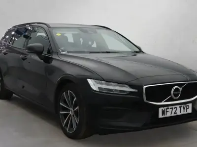 Used Volvo V60 Momentum 163 HP (119 kW) 2022 Black Estate