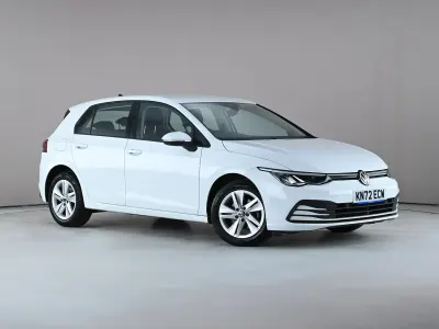 Second-hand VW Golf VIII Life 2022 Alb Hatchback