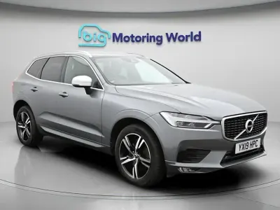 Begagnad Volvo XC60 R-Design 190 HK (139 kW) 2019 Grå SUV