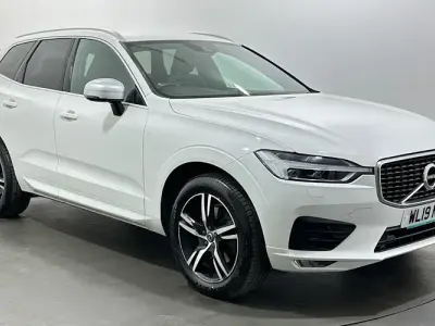Used Volvo XC60 R-Design 190 HP (139 kW) 2019 White SUV