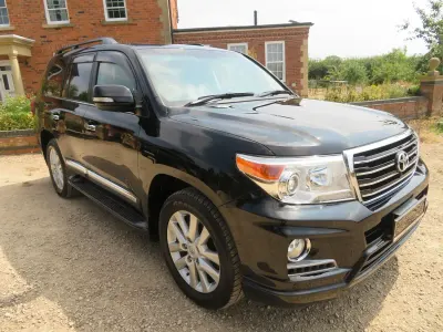 Used Toyota Land Cruiser 318 HP (233 kW) 2013 Black