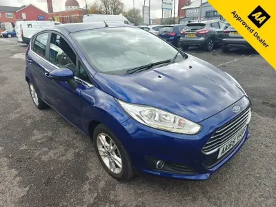 Used Ford Fiesta Zetec 82 HP (60 kW) 2015 Blue Hatchback