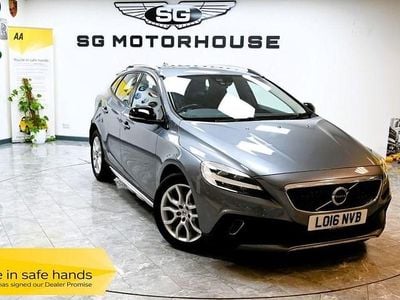 Used Volvo V40 Pro 120 HP (88 kW) 2016 Grey Hatchback
