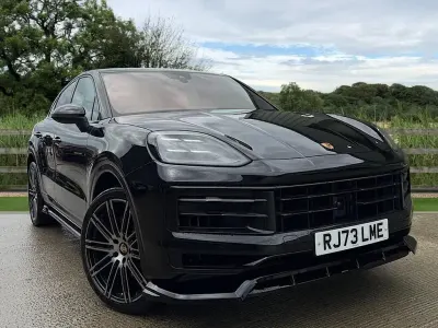 Used Porsche Cayenne 353 HP (259 kW) 2023 Black SUV