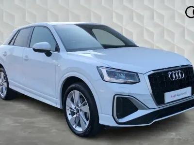 Used Audi Q2 S-Line 114 HP (83 kW) 2025 White SUV