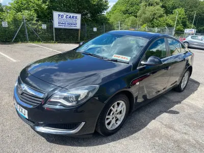 Used Vauxhall Insignia Design Edition 163 HP (119 kW) 2015 Black Hatchback