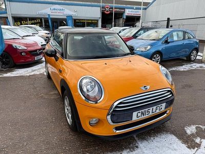 Usado Mini Cooper Hatch 136 CV (100 kW) 2015 Naranja Utilitario