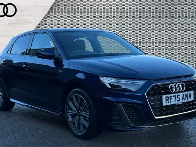 Begagnad Audi A1 S-Line 150 HK (110 kW) 2025 Blå SUV