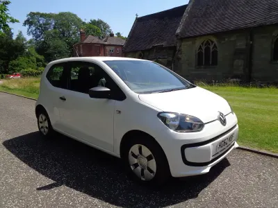 Used VW up! take up! 60 HP (44 kW) 2012 White Hatchback
