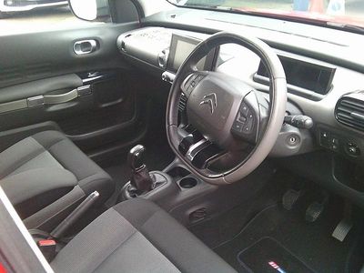 Używany Citroën C4 Cactus Flair 2015 Czerwony Hatchback