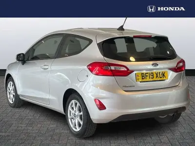 Used Ford Fiesta Zetec 84 HP (61 kW) 2019 Silver Hatchback