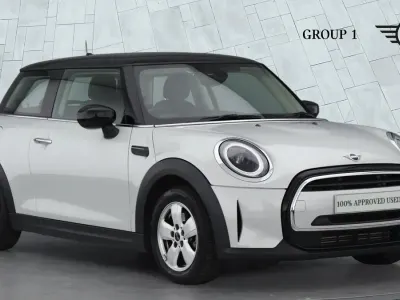 Używany Mini Cooper Classic 134 KM (98 kW) 2021 Srebrny Hatchback