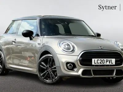Usado Mini Cooper Hatch 136 HP (100 kW) 2020 Prateado Citadino