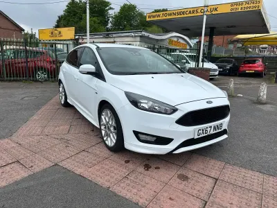 Używany Ford Focus ST-Line 125 KM (91 kW) 2017 Biały Hatchback