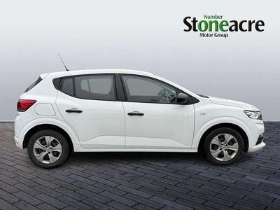 Used Dacia Sandero Essentiel 90 HP (66 kW) 2021 White Hatchback