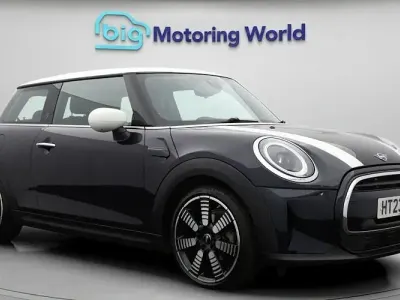 Used Mini Cooper Exclusive 136 HP (100 kW) 2022 Blue/black Hatchback