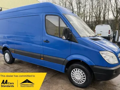 Usado Mercedes Sprinter 88 HP (64 kW) 2010 Azul Van